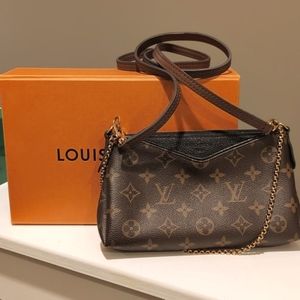Authentic LV Pallas Clutch Crossbody- Black Leather /Monogram Canvas
